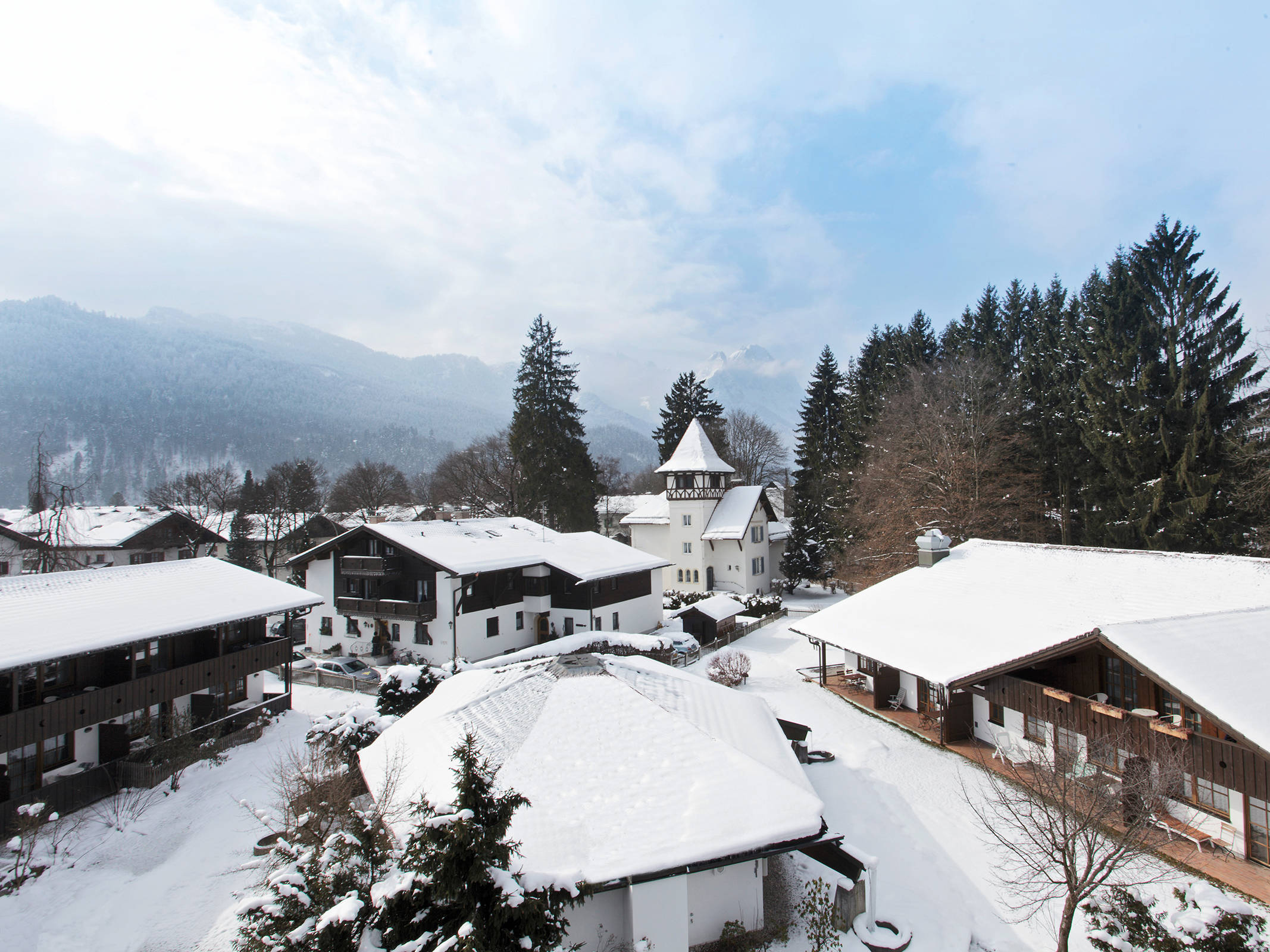 Hyperion Hotel Garmisch-Partenkirchen - Offizielle Webseite Hyperion Hotel Garmisch-Partenkirchen - Offizielle Webseite
