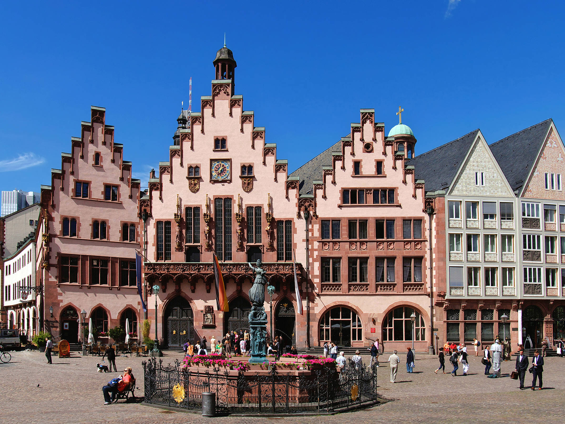 Рёмерберг H4 Hotel Frankfurt Messe - официальный веб-сайт Рёмерберг H4 Hotel Frankfurt Messe - официальный веб-сайт