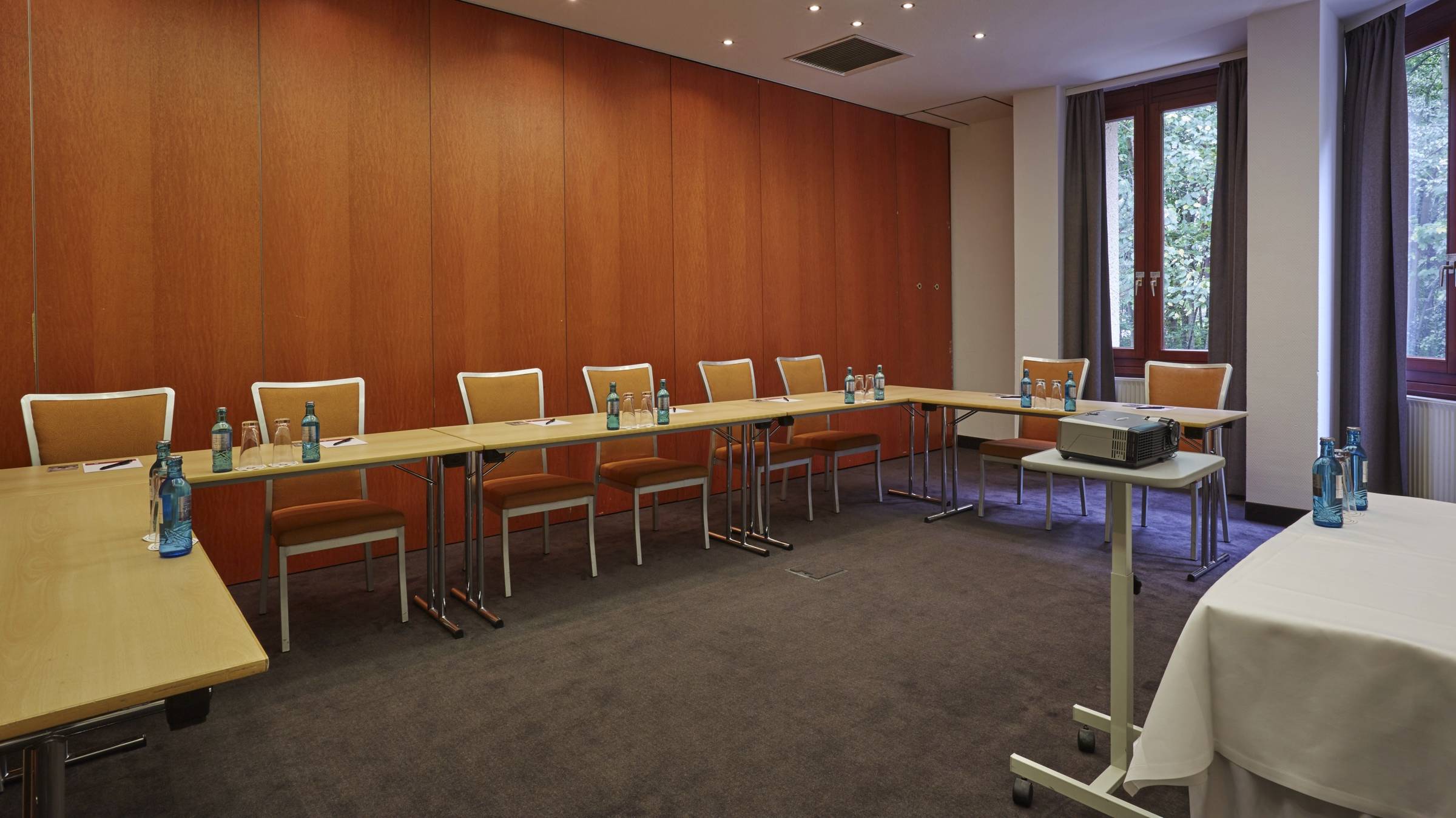 Tagungsraum im H+ Hotel Lübeck - H-Hotels.com - Offizielle Webseite Tagungsraum im H+ Hotel Lübeck - H-Hotels.com - Offizielle Webseite