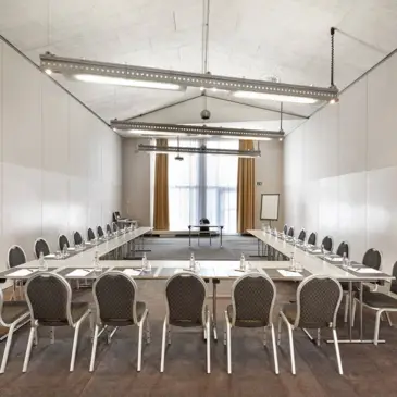 Fully equipped meeting rooms at the H4 Hotel Hamburg Bergedorf - Official website