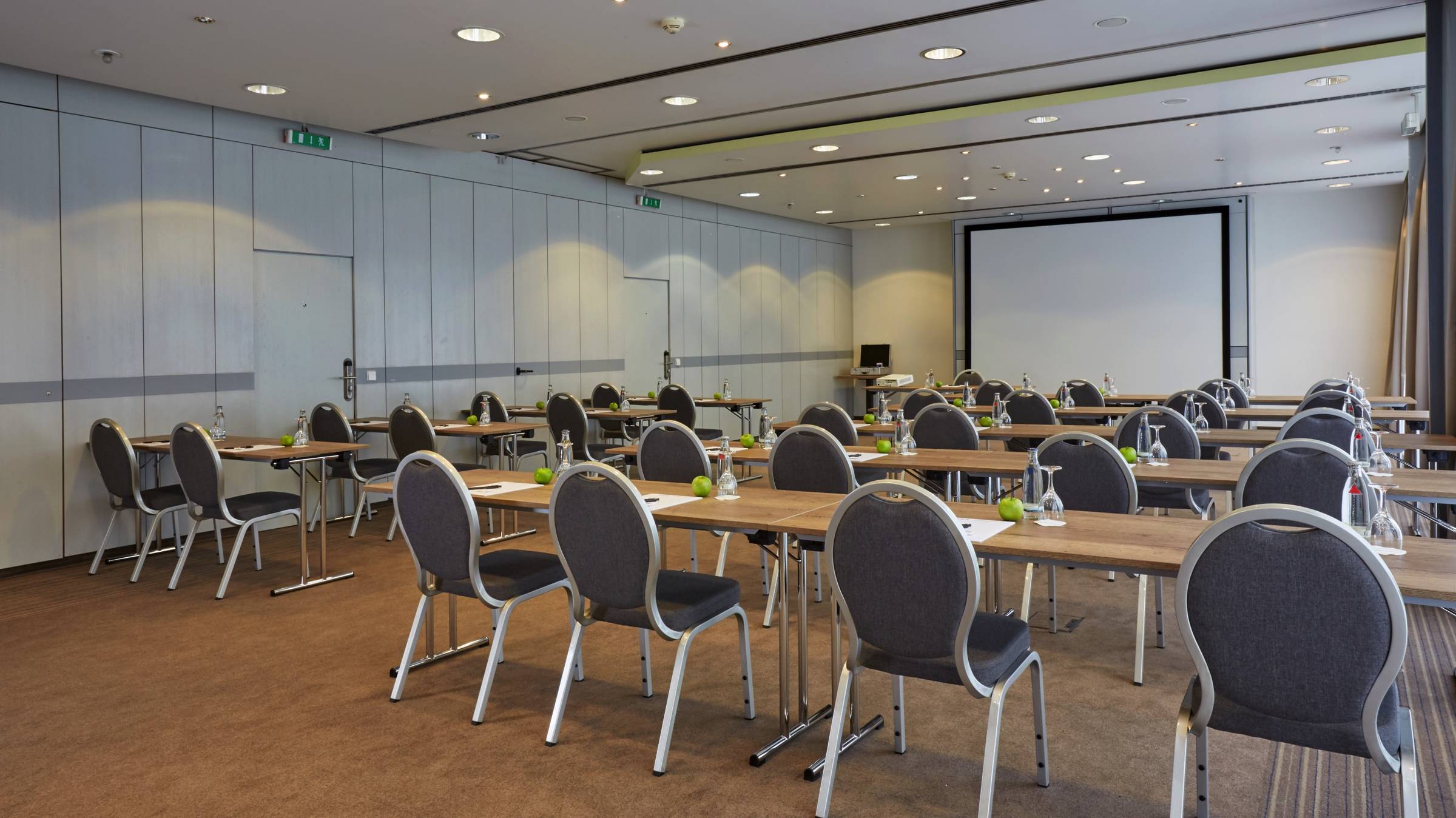 Meeting rooms at the H+ Hotel Stuttgart Herrenberg - Official website Meeting rooms at the H+ Hotel Stuttgart Herrenberg - Official website
