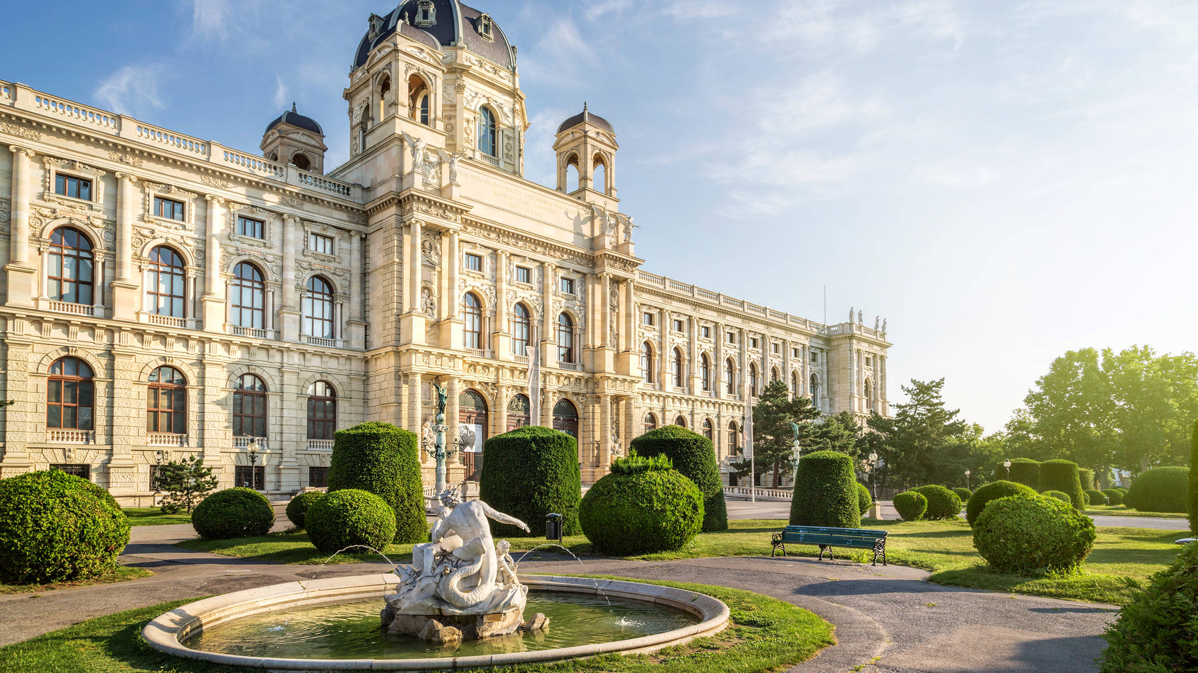 Naturhistorisches Museum - H+ Hotel Wien - Offizielle Webseite