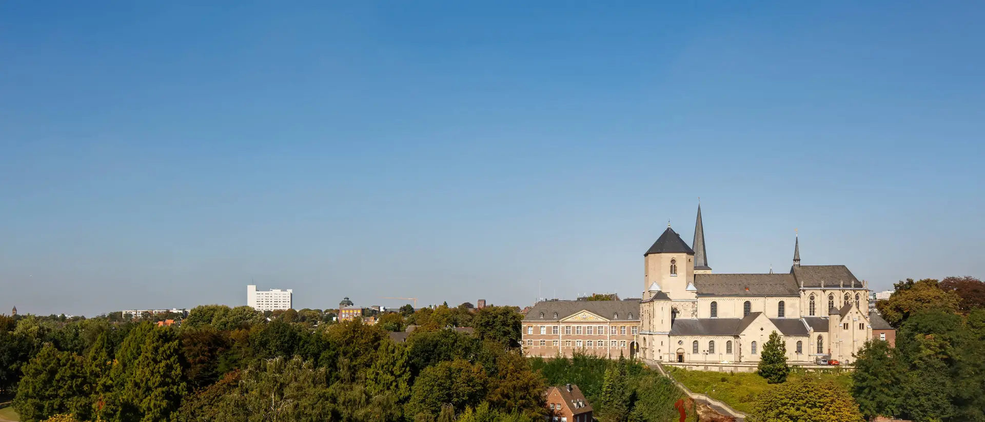 Hitos visita: St. Vitus - H4 Hotel Mönchengladbach im Borussia-Park - sitio web oficial