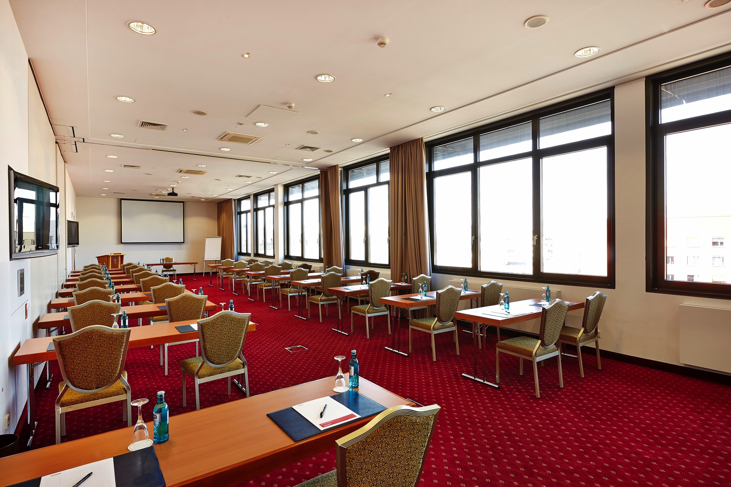 Tagungs- und Seminarraum im Hyperion Hotel Berlin - Offizielle Webseite Tagungs- und Seminarraum im Hyperion Hotel Berlin - Offizielle Webseite
