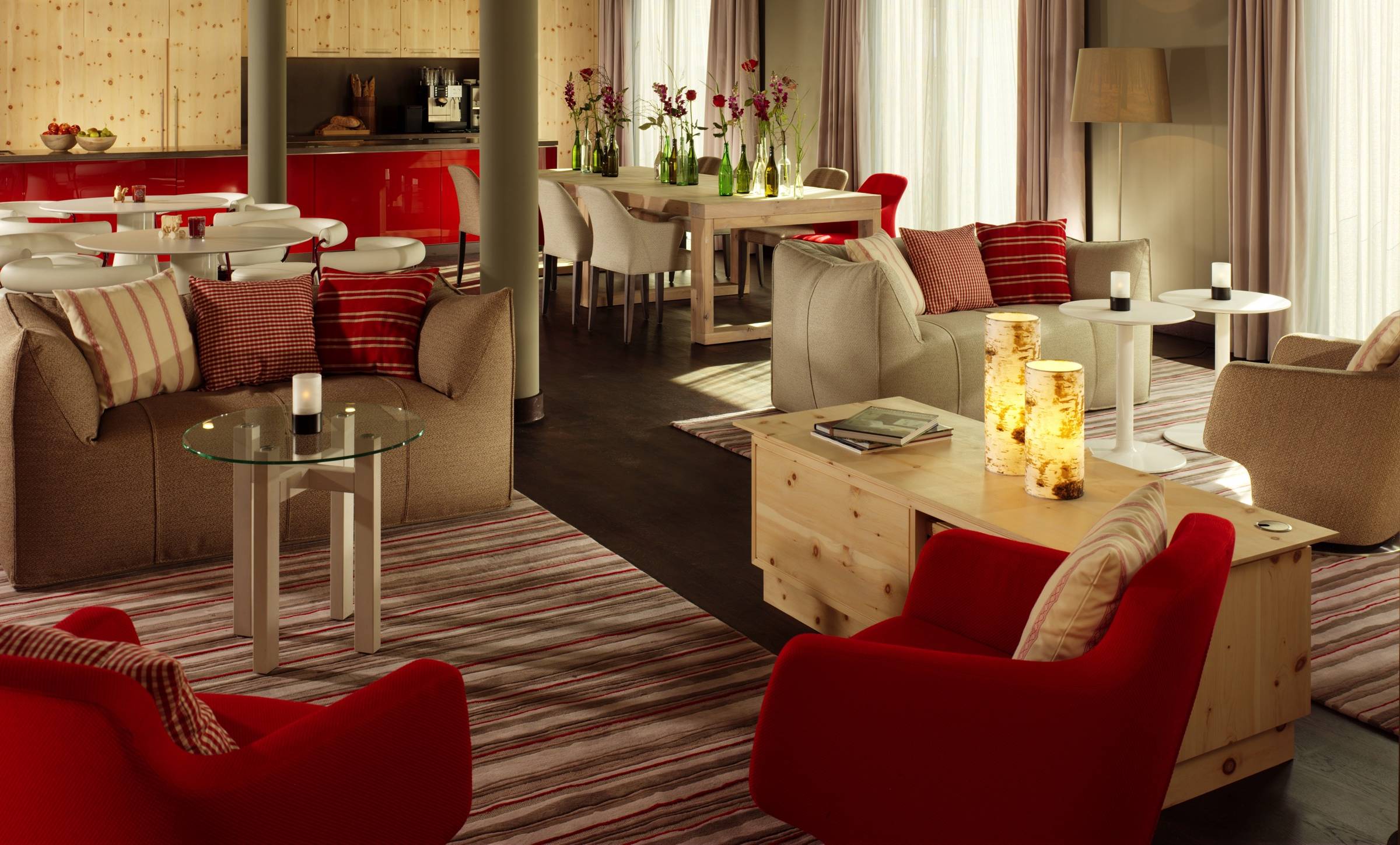 Comfortable Executive Lounge at the Hyperion Hotel Dresden am Schloss - Official website Comfortable Executive Lounge at the Hyperion Hotel Dresden am Schloss - Official website