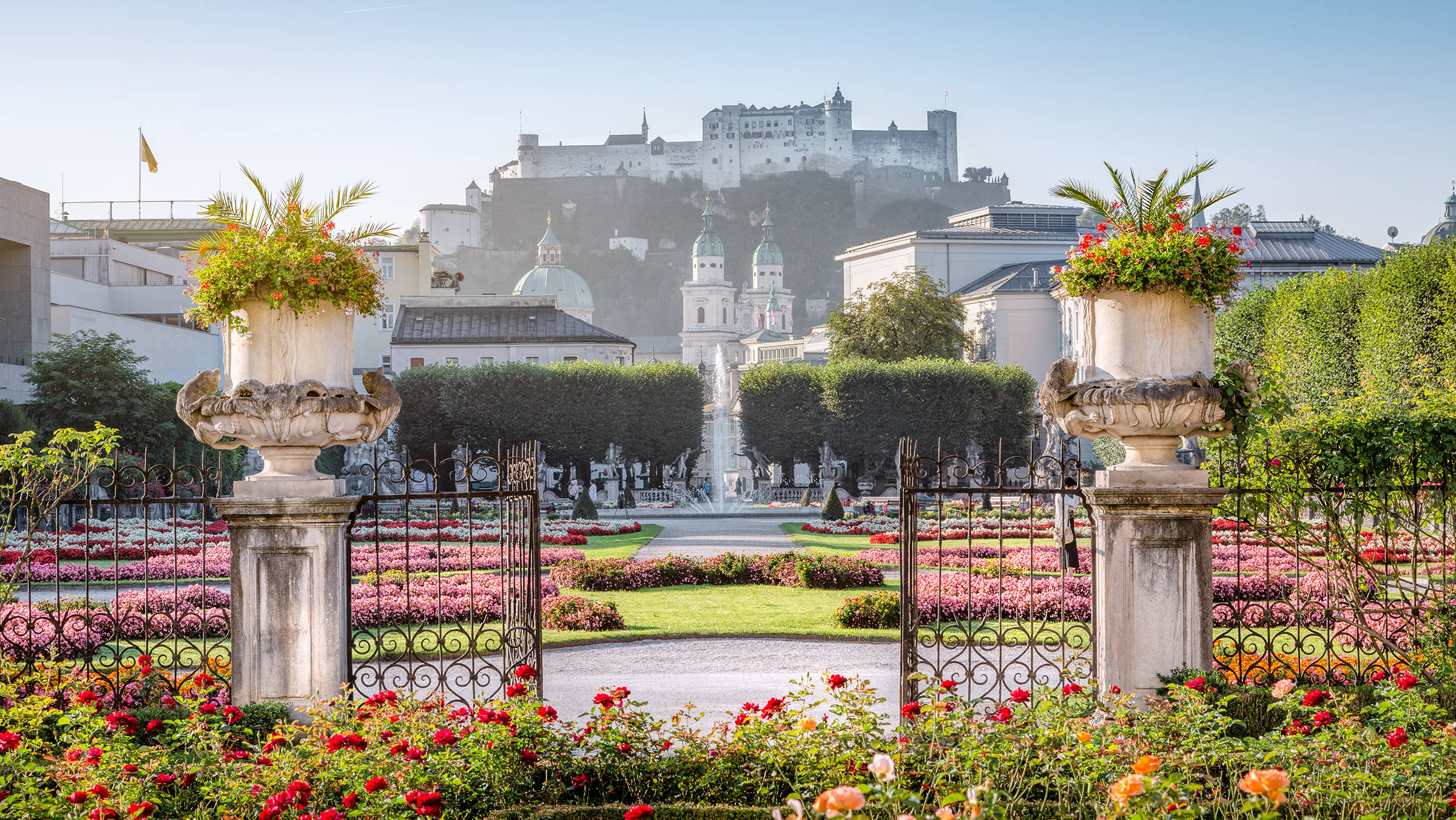 Schloss Mirabellgarten - H+ Hotel Salzburg - Offizielle Webseite Schloss Mirabellgarten - H+ Hotel Salzburg - Offizielle Webseite