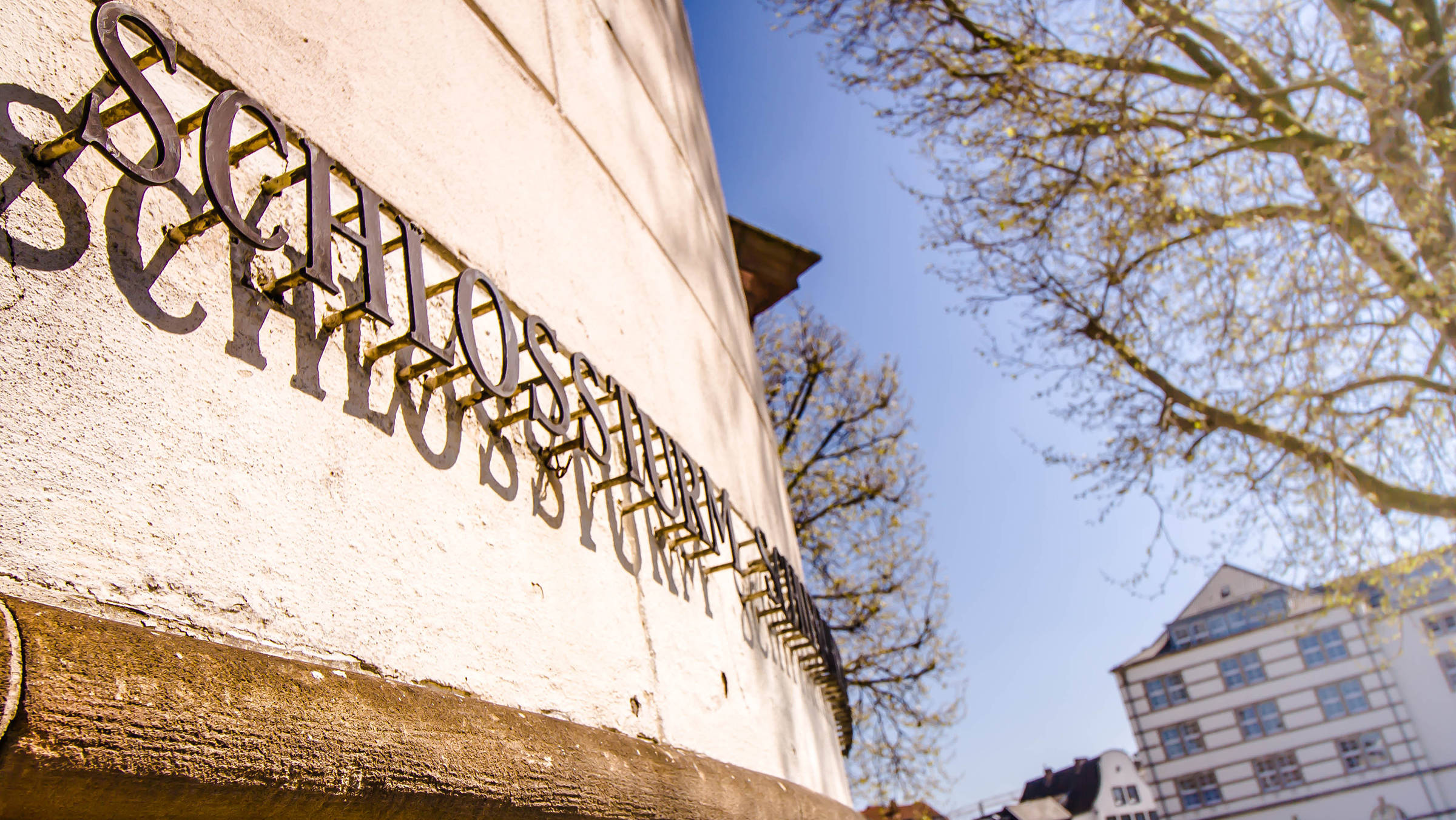 Tour du château sur les rives du Rhin - H2 Hotel Düsseldorf Seestern