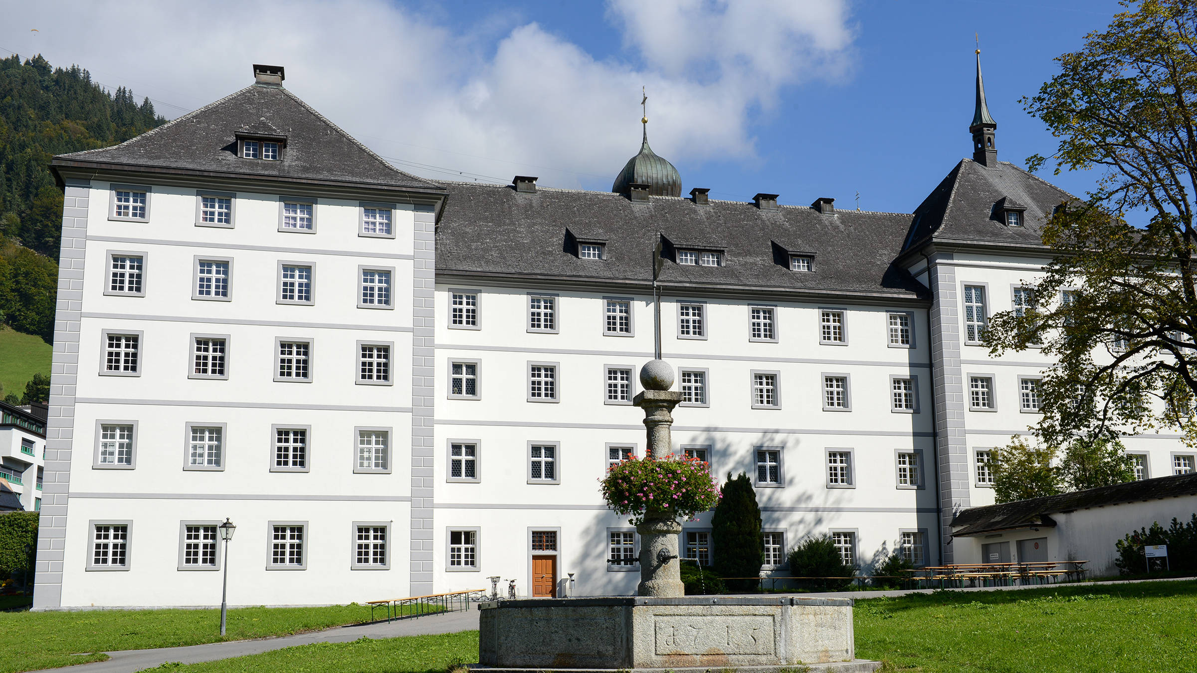 Kloster Engelberg - H+ Hotel & Spa Engelberg - Offizielle Webseite Kloster Engelberg - H+ Hotel & Spa Engelberg - Offizielle Webseite