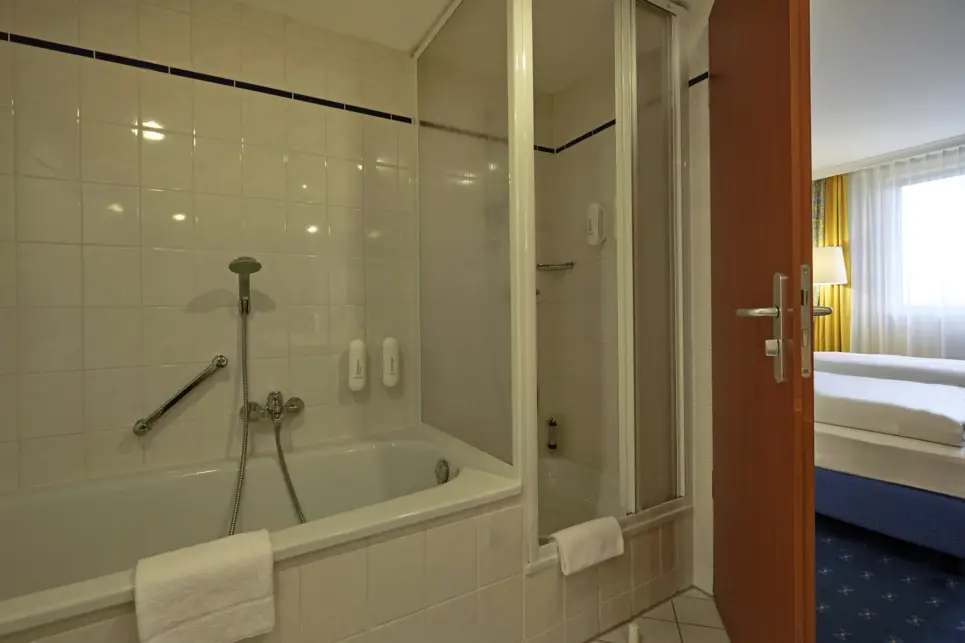 Bagno nella Grand Suite nell'H4 Hotel Kassel