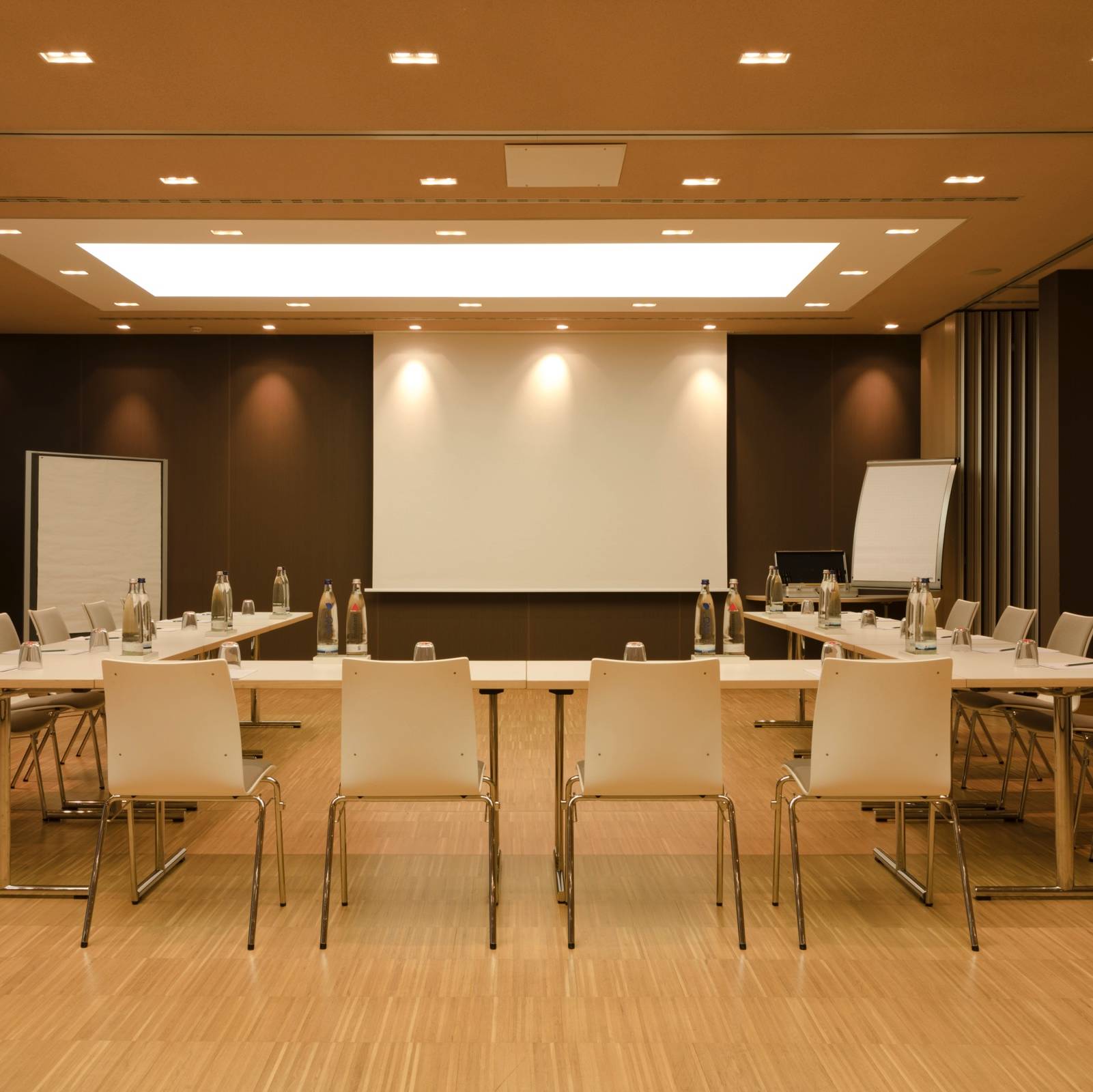 Modern conference rooms - Hyperion Hotel Dresden am Schloss - Official website