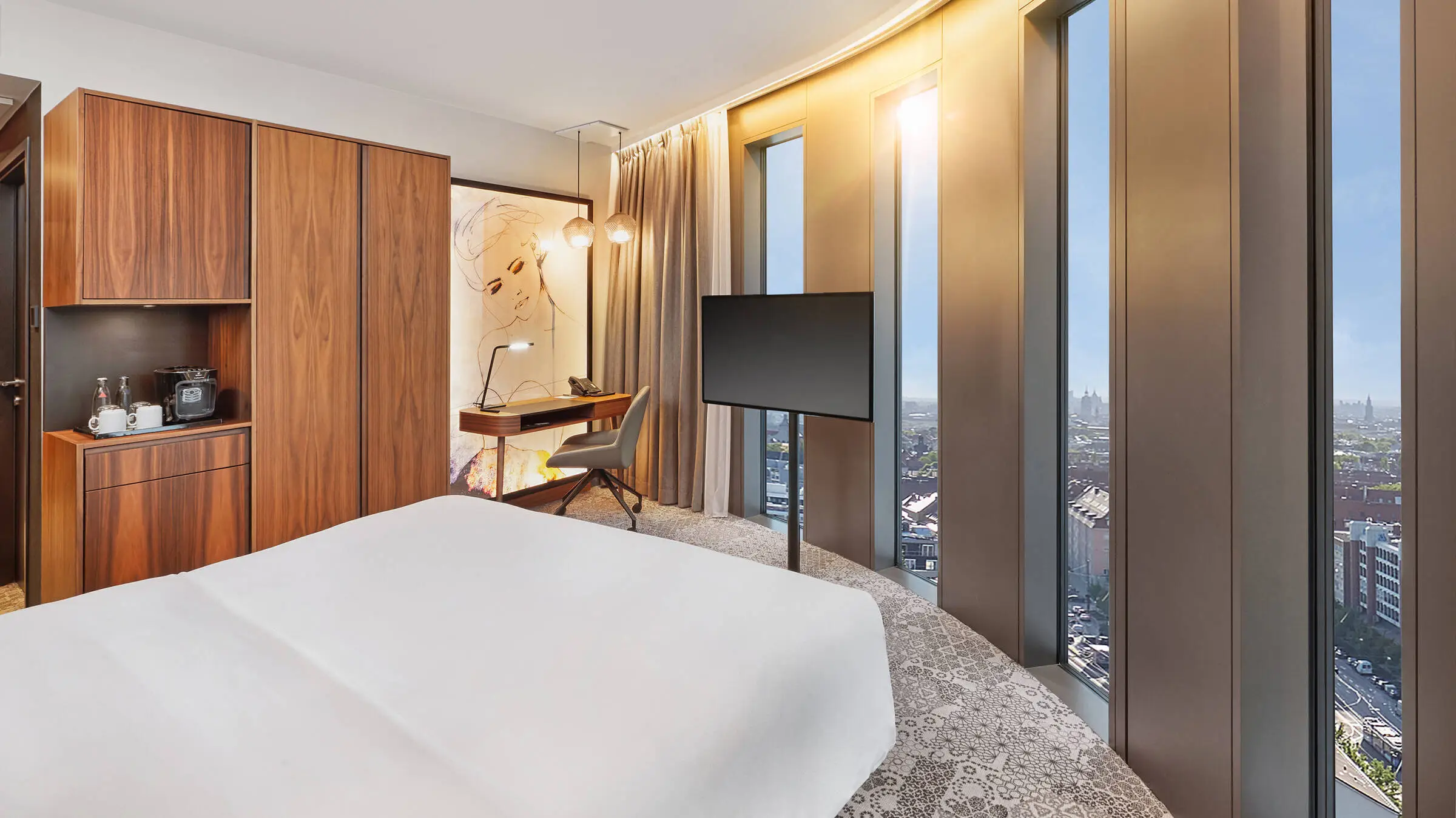 Hotel rooms with panoramic views at the Hyperion Hotel München