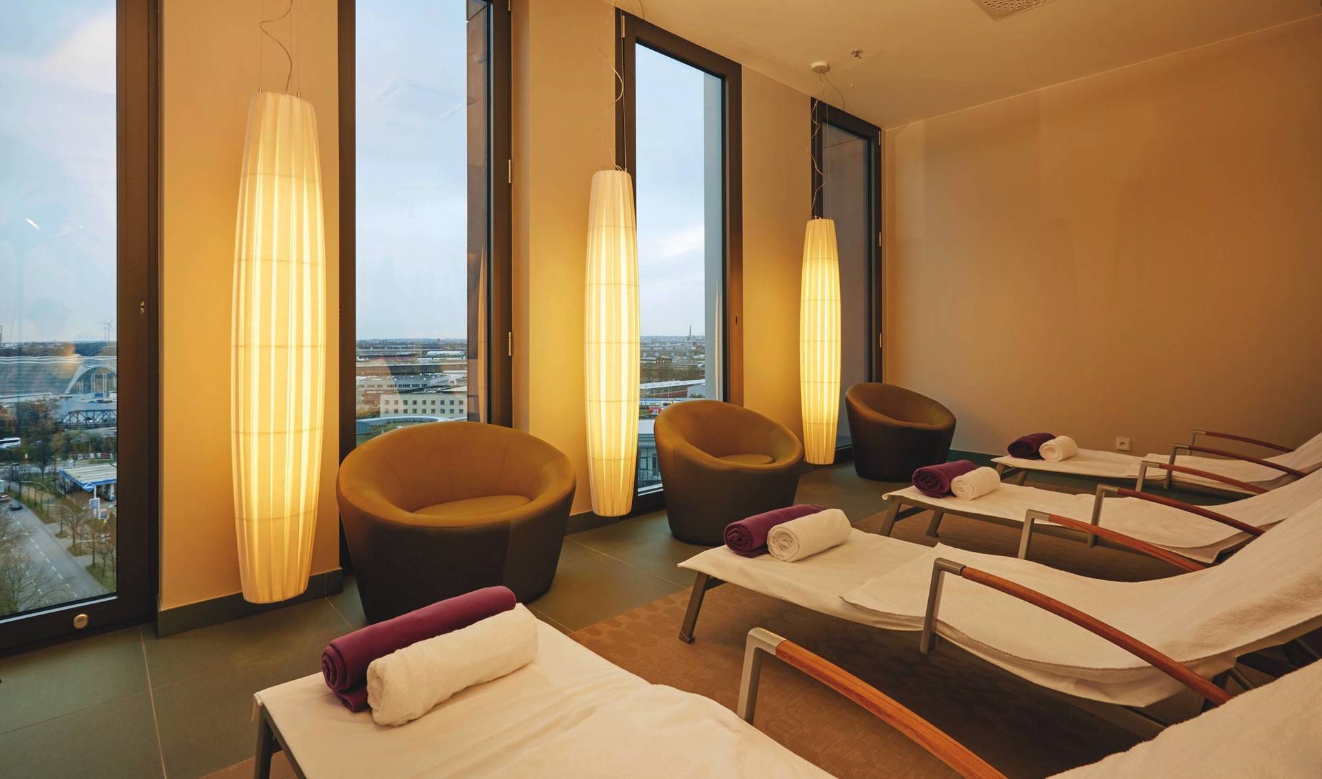Relaxation in the spa area of the Hyperion Hotel Hamburg - Official website