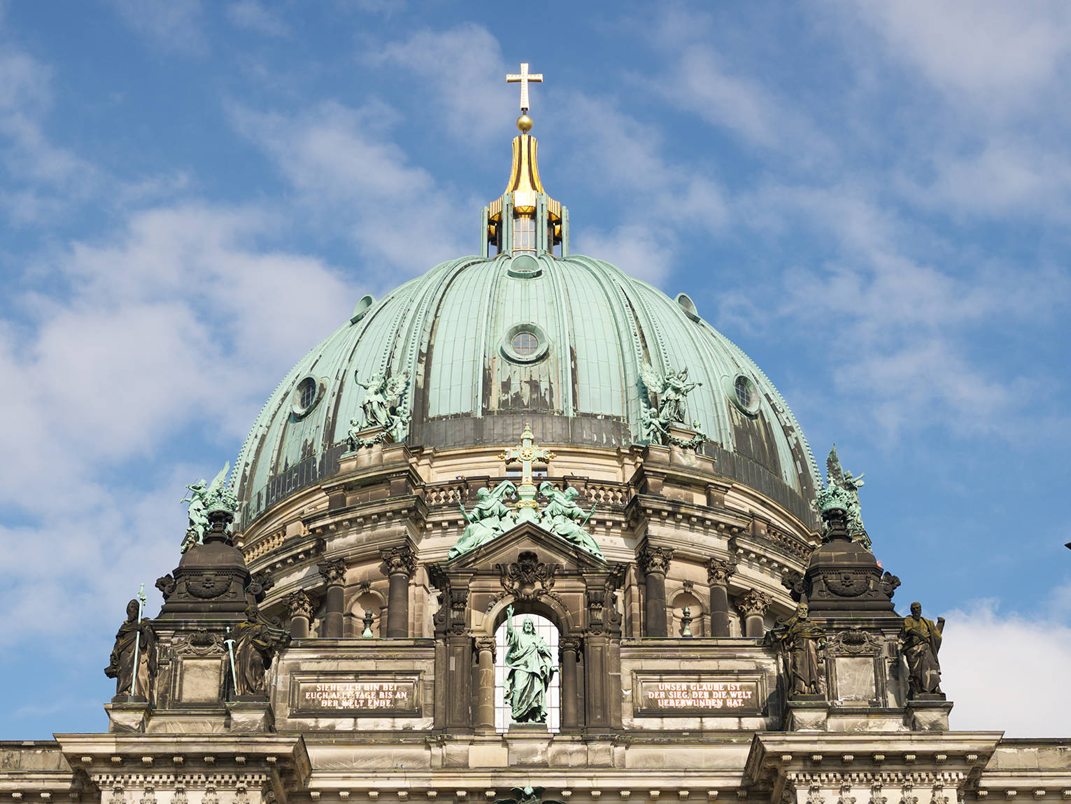 Außenansicht der Kuppel des Berliner Doms | H-Hotels Außenansicht der Kuppel des Berliner Doms | H-Hotels