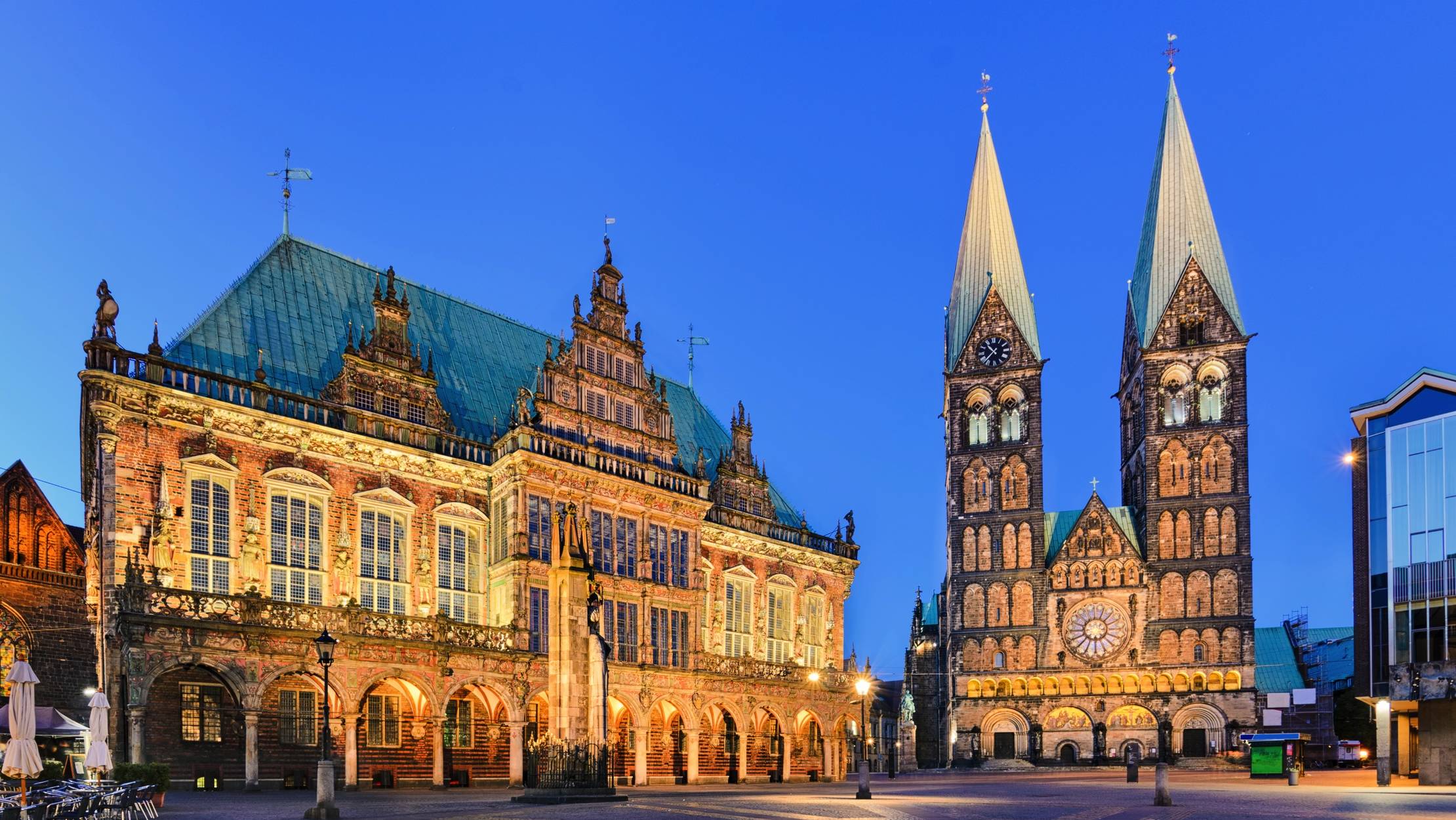 Bremen Cathedral near H+ Hotel Bremen - Official website