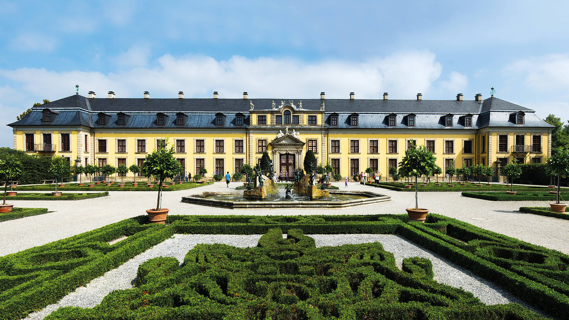 Jardines de los Solares Nobiliarios - H4 Hotel Hannover Messe - sitio web oficial Jardines de los Solares Nobiliarios - H4 Hotel Hannover Messe - sitio web oficial