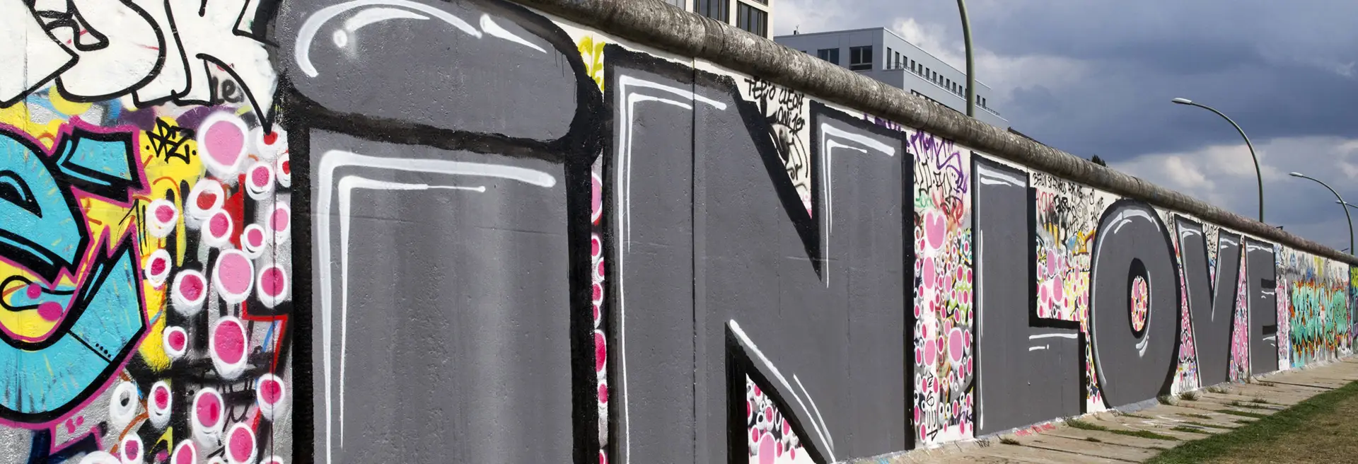 Berliner Mauer – historisches Denkmal mit Parkanlage, Galerie und Gedenkstätte - H-Hotels.com