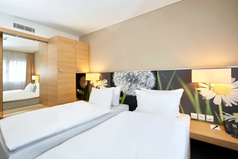Camera business moderna nell’hotel H+ Hotel Zürich - sito web ufficiale