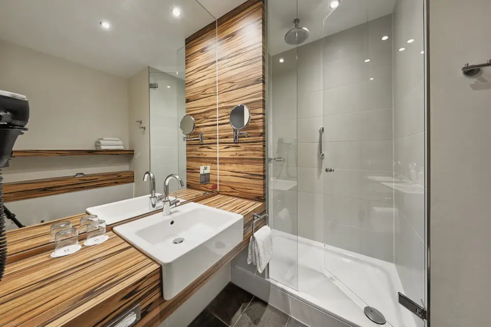 Bathroom at the H4 Hotel Münster - Official website