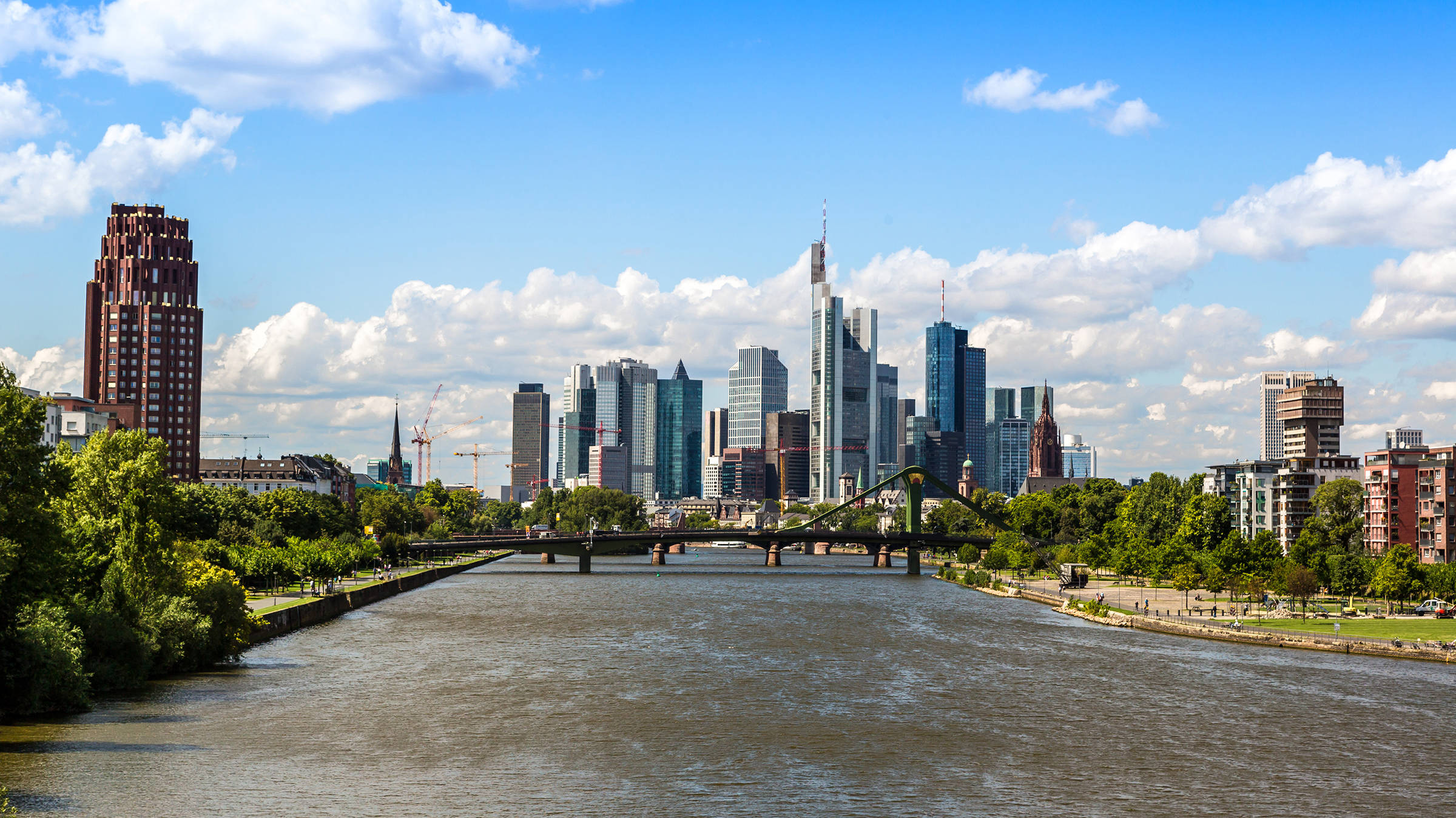 Frankfurt am Main - H+ Hotel Frankfurt Airport West - Offizielle Webseite Frankfurt am Main - H+ Hotel Frankfurt Airport West - Offizielle Webseite