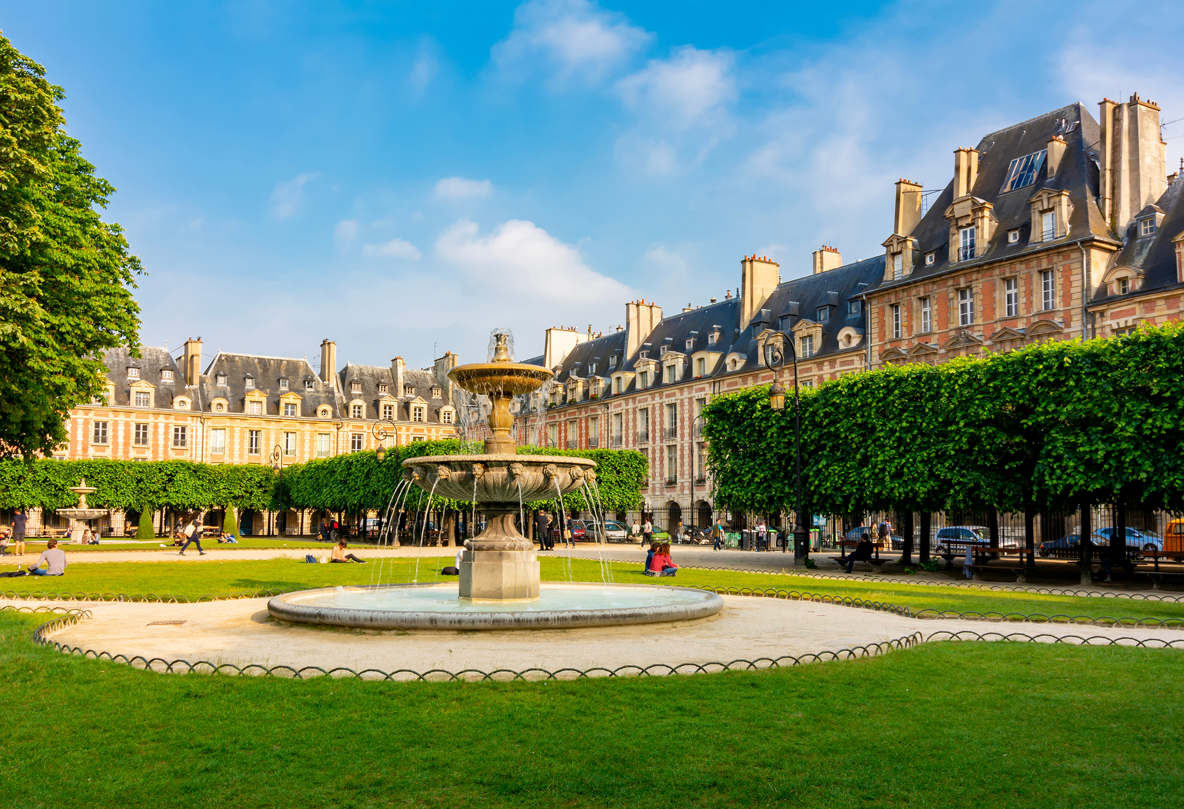 Place des Vosges - Städtereise Paris - H-Hotels.com - Offizielle Webseite Place des Vosges - Städtereise Paris - H-Hotels.com - Offizielle Webseite
