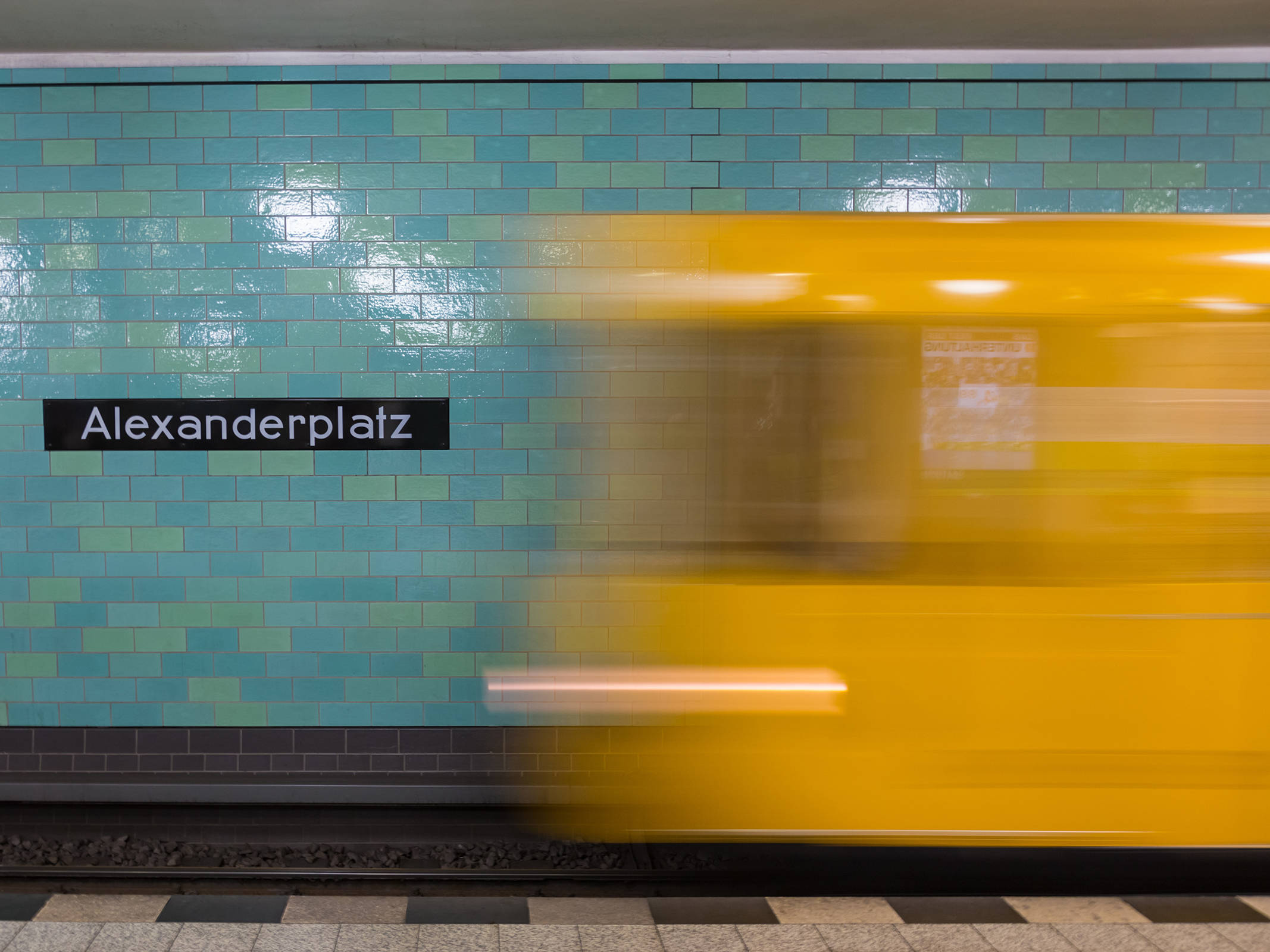 Berliner U-Bahn - H-Hotels.com Berliner U-Bahn - H-Hotels.com