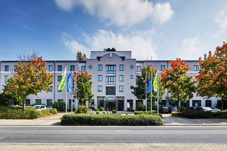 Exterior view of the H+ Hotel Hannover - Official website